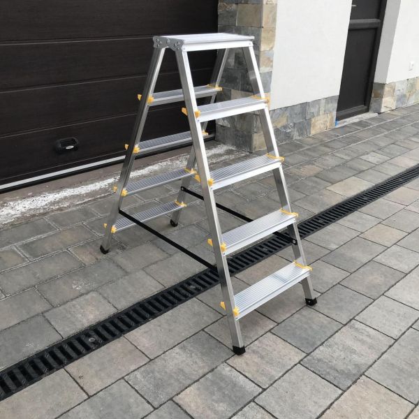 Двухсторонняя алюминиевая лестница Drabest BASIC 2х5 125 кг