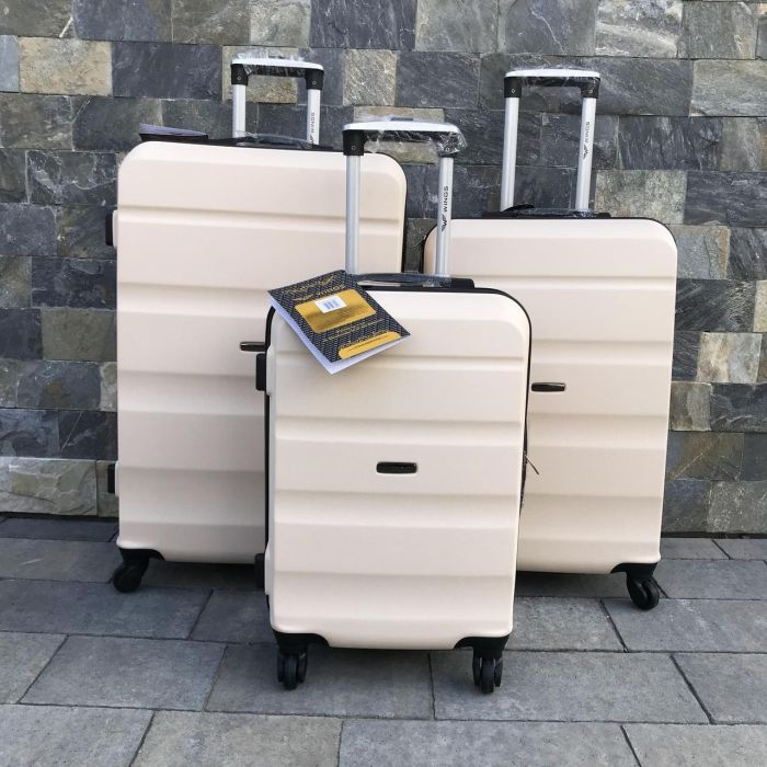 Валіза дорожня мала Wings AT01 S Ванільний