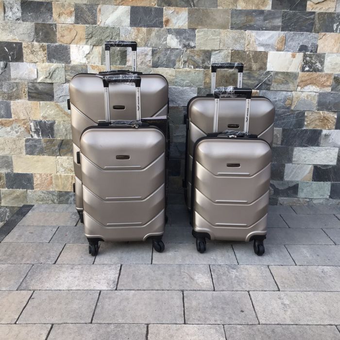 Чемодан дорожный малый Wings 147 S Шампань