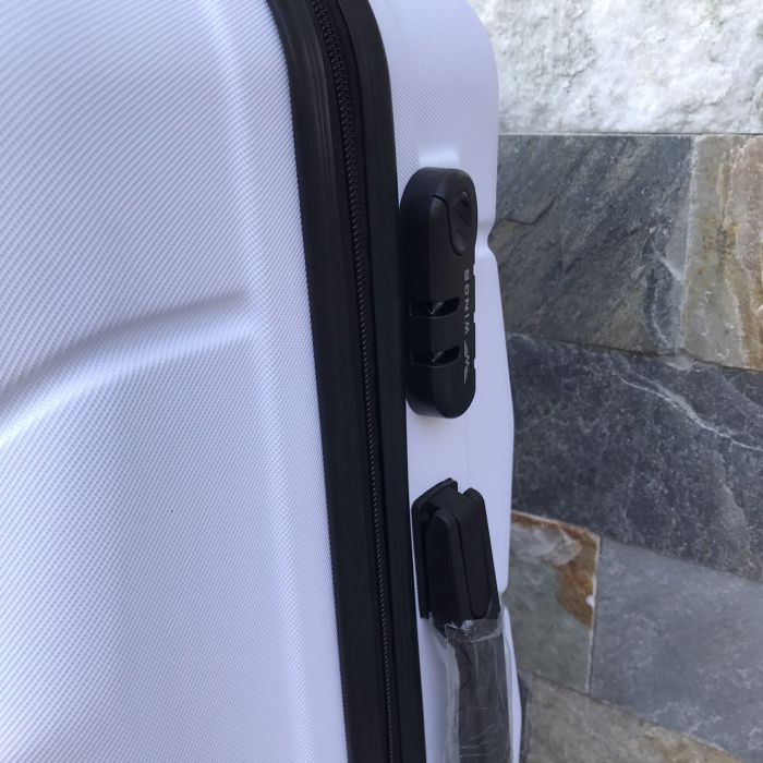 Валіза дорожня середня Wings 147 M Білий