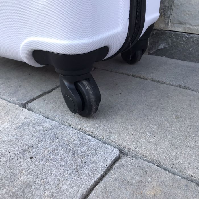 Валіза дорожня середня Wings 147 M Білий