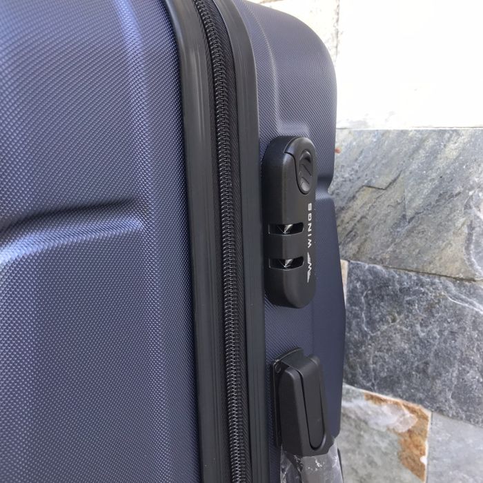 Валіза дорожня середня Wings 147 M Синій