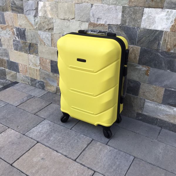 Чемодан дорожный малый Wings 147 S Желтый