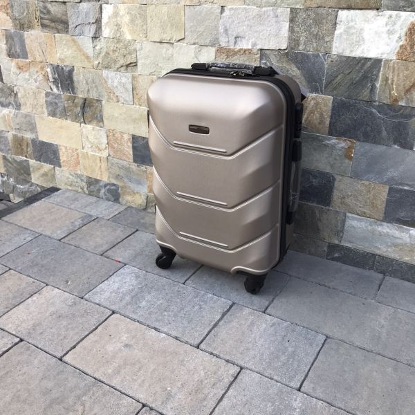 Валіза дорожня мала Wings 147 S Шампань