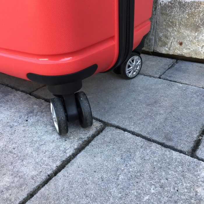 Валіза дорожня велика з поліпропілену Wings DQ181-03 L  Червоний