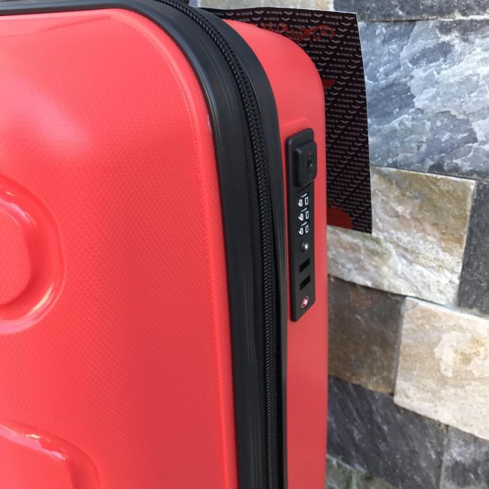 Валіза дорожня мала з поліпропілену Wings DQ181-03 S Червоний