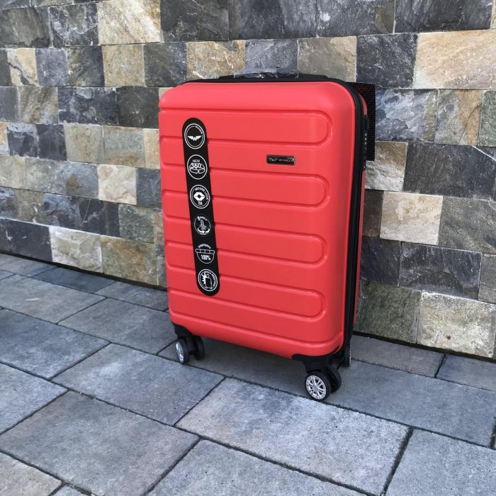 Чемодан дорожный малый из полипропилена Wings DQ181-03 S Красный