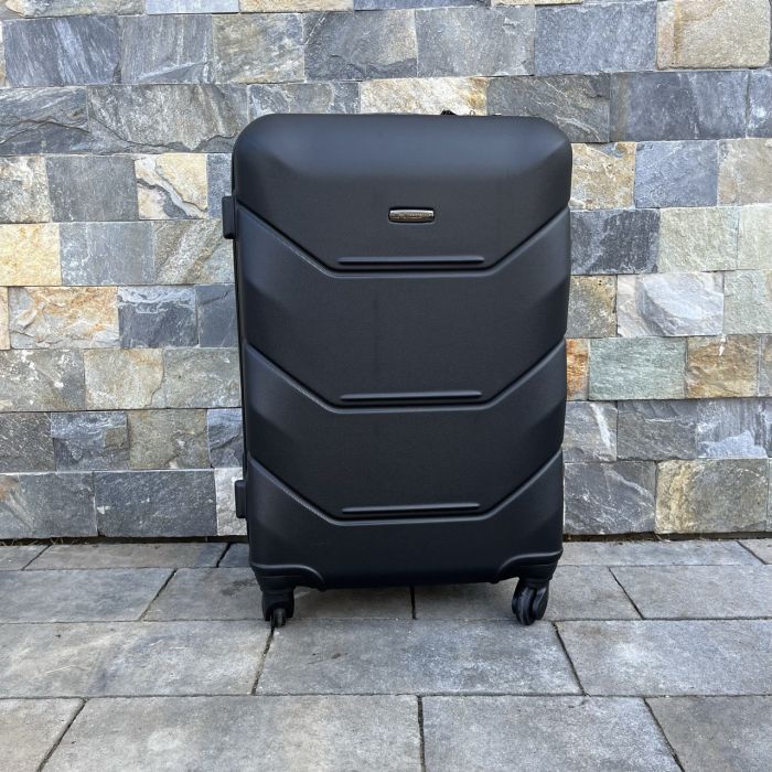 Чемодан дорожный средний Wings 147 M Черный