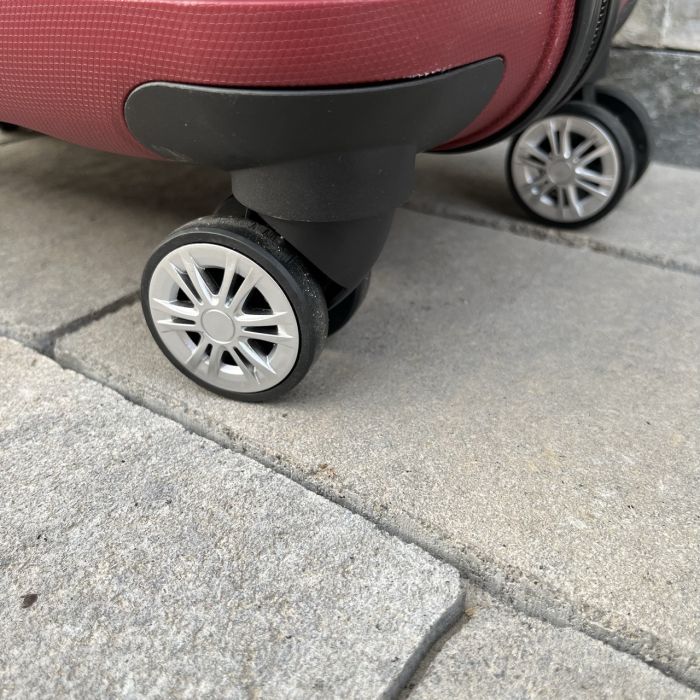 Валіза дорожня середня з поліпропілену Wings DQ181-03 M Бордовий