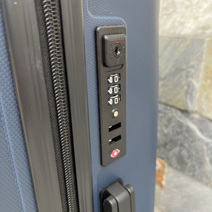 Валіза дорожня середня з поліпропілену Wings DQ181-03 M Синій