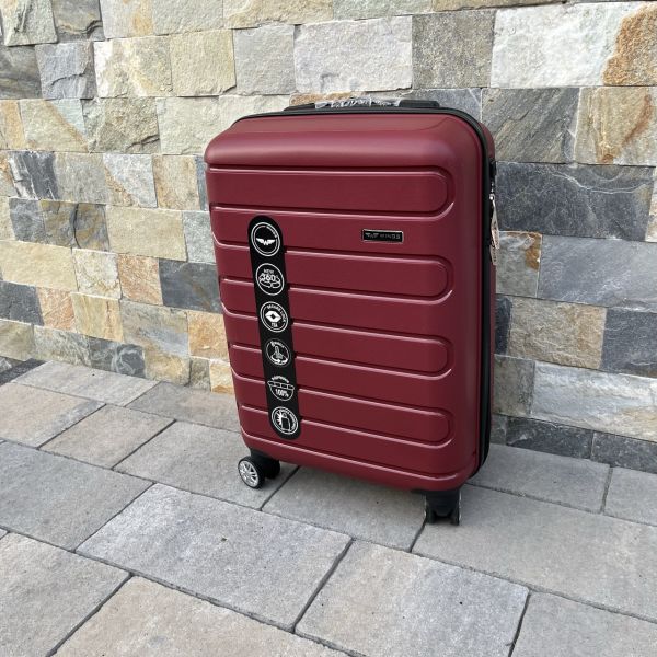 Чемодан дорожный малый из полипропилена Wings DQ181-03 S Бордовый