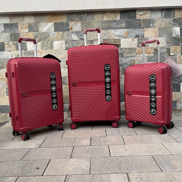 Валіза дорожня середня з поліпропілену Wings DQ181-04 M Червоний