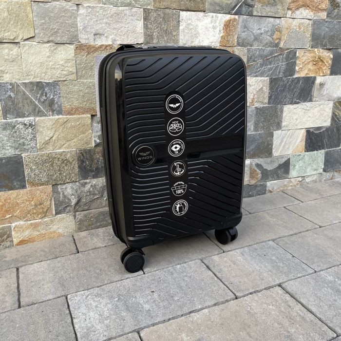 Валіза дорожня мала з поліпропілену Wings DQ181-04 S Чорний