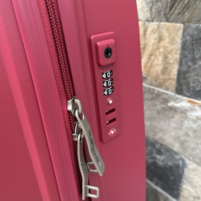 Валіза дорожня мала з поліпропілену Wings DQ181-04 S Червоний