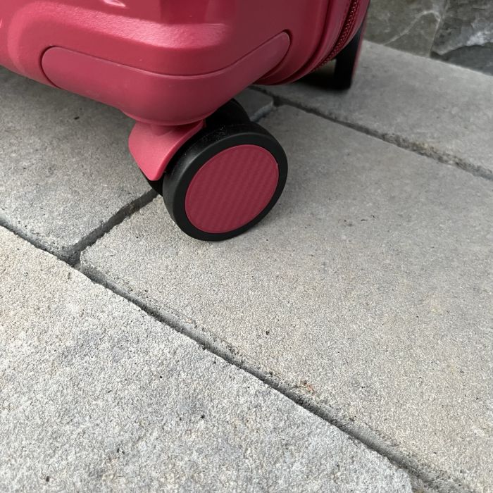 Валіза дорожня мала з поліпропілену Wings DQ181-04 S Червоний