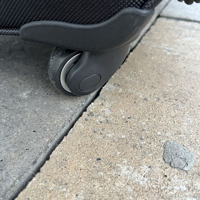 Чемодан тканевый большой Wings 1706 L Черный