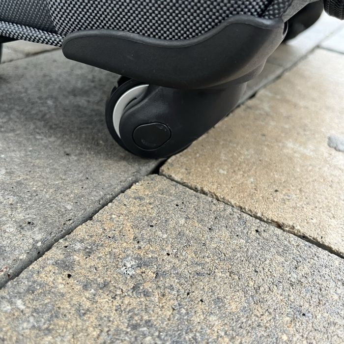 Валіза тканинна середня Wings 1706 M Графітовий