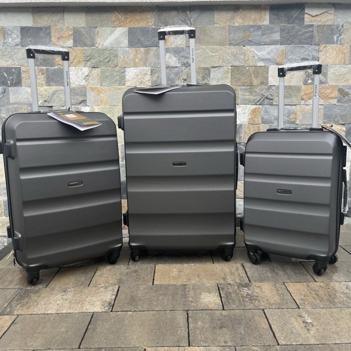 Валіза дорожня середня Wings AT01 M Графітовий