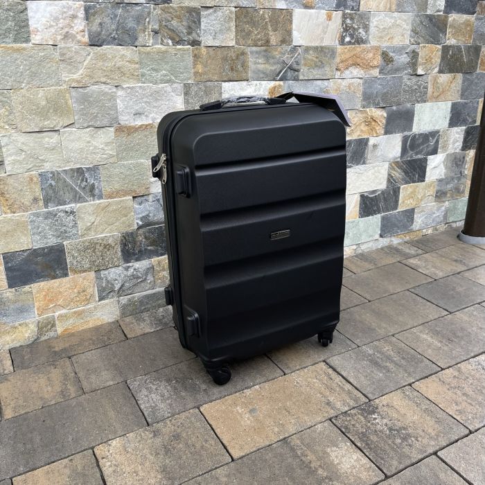 Чемодан дорожный средний Wings AT01 M Черный