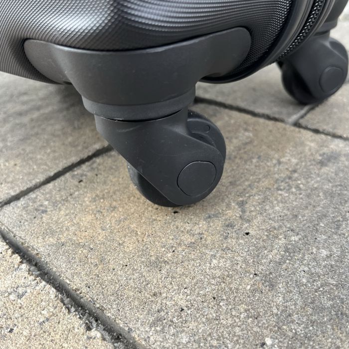 Валіза дорожня мала Wings AT01 S Чорний