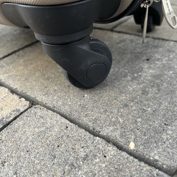 Валіза дорожня мала Wings AT01 S Шампань