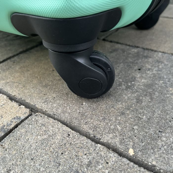 Валіза дорожня велика Wings AT01 L М'ятний