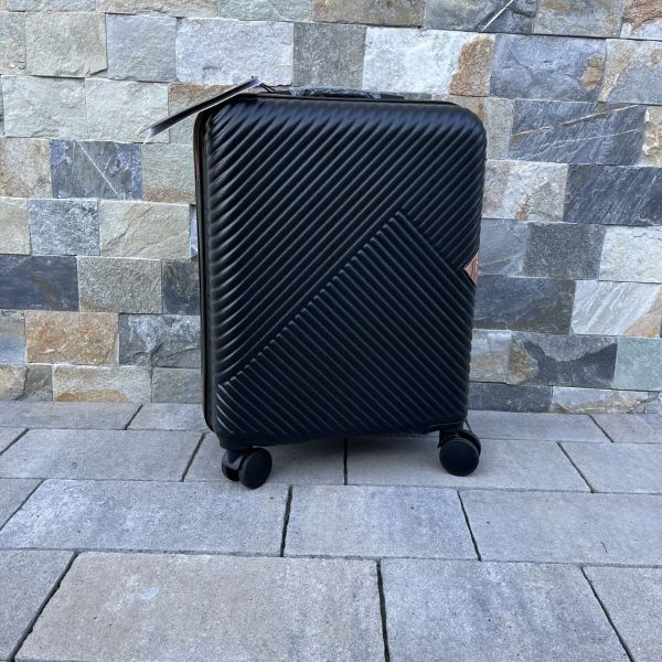 Чемодан дорожный малый Wings WN01 S Черный