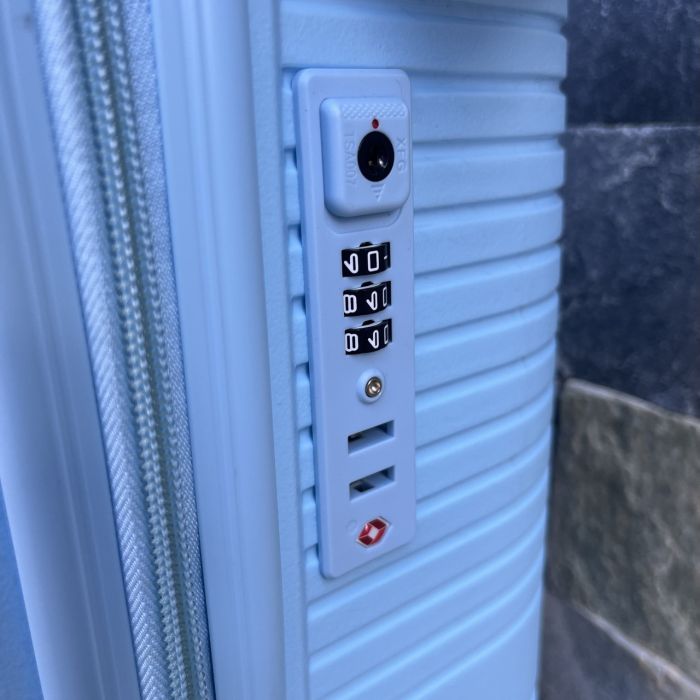 Валіза дорожня велика з поліпропілену Wings DQ181-05 L Світло-синій (Light blue)