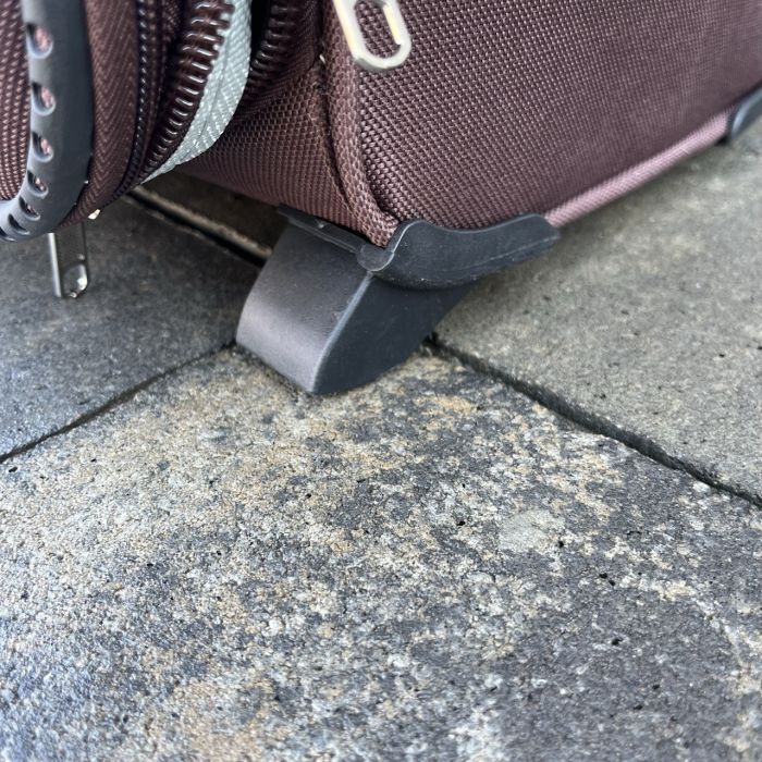 Валіза тканинна велика на 2 колесах Wings 6802 L Коричневий