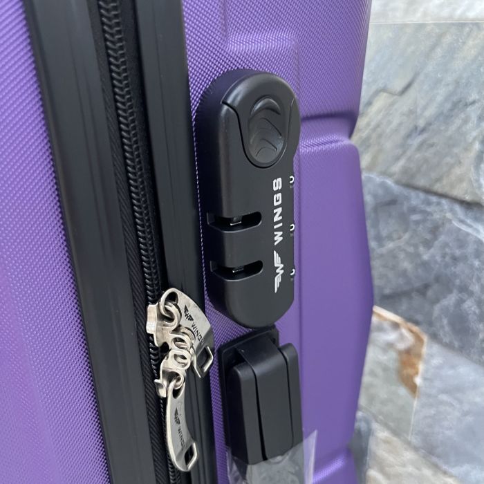 Чемодан дорожный средний Wings 147 M Фиолетовый