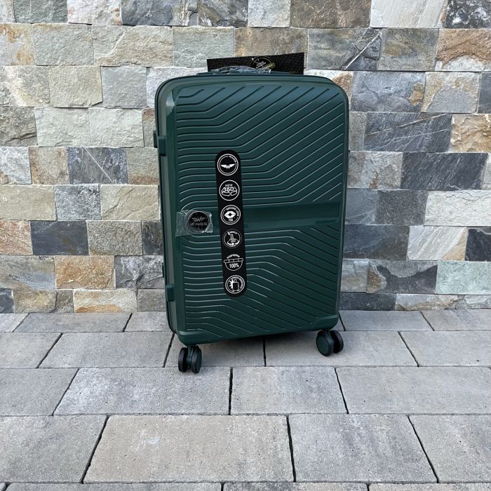 Чемодан дорожный средний из полипропилена Wings DQ181-04 M Зеленый