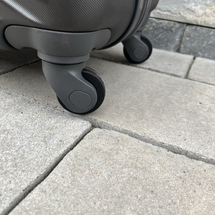 Валіза дорожня середня Wings 266 M Графітовий