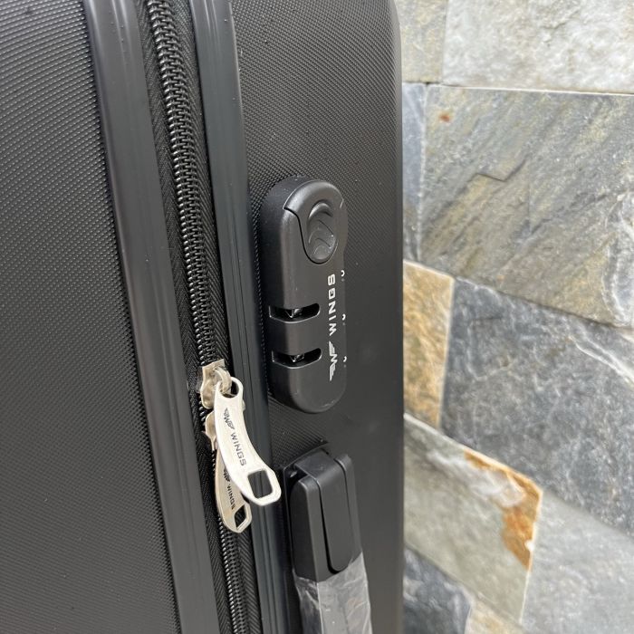 Валіза дорожня середня Wings 266 M Чорний