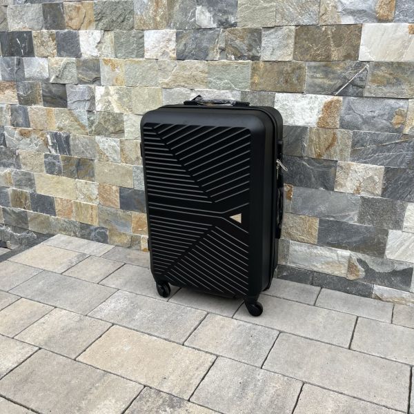 Чемодан дорожный средний Wings 266 M Черный