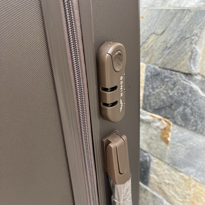 Чемодан дорожный средний Wings 266 M Коричневый