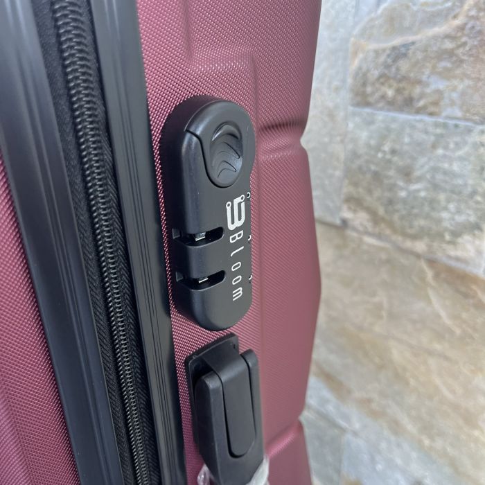 Чемодан дорожный средний Bloom 147 M Бордовый