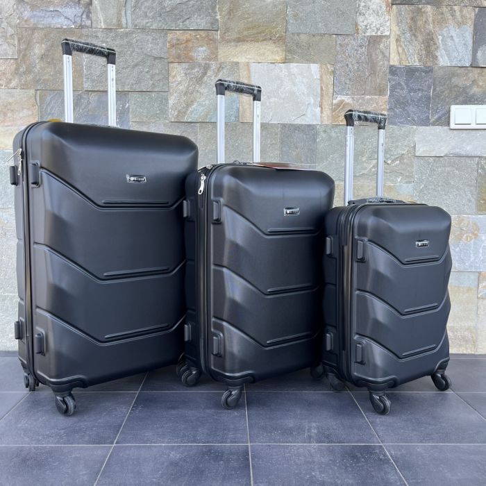 Чемодан дорожный средний Bloom 147 M Черный