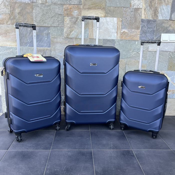 Чемодан дорожный средний Bloom 147 M Синий