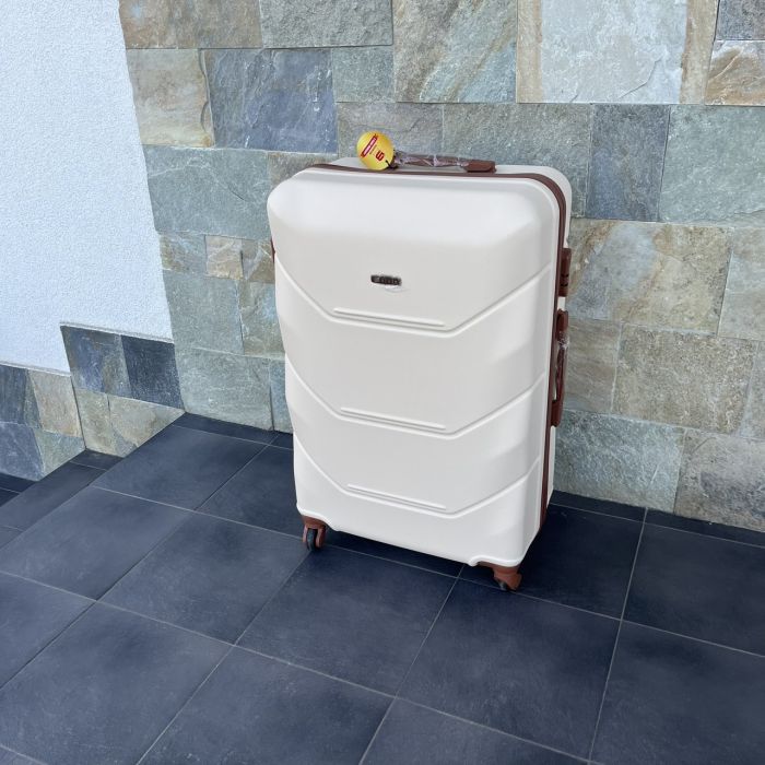 Чемодан дорожный большой Bloom 147 L Молочный