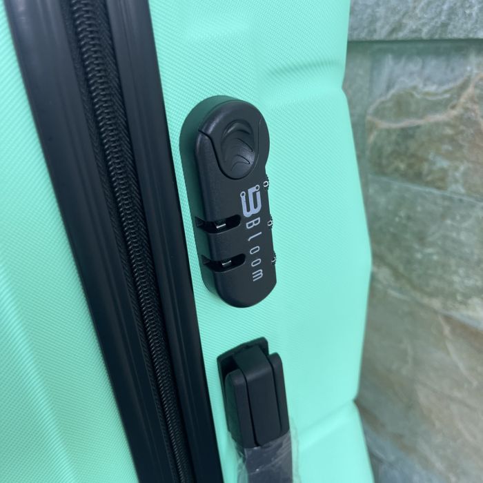 Чемодан дорожный большой Bloom 147 L Мятный