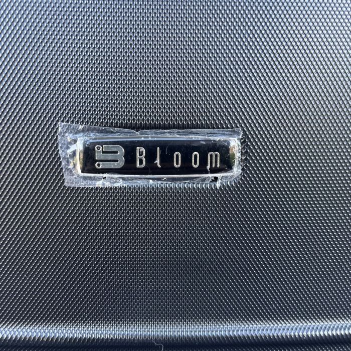 Чемодан дорожный большой Bloom 147 L Черный