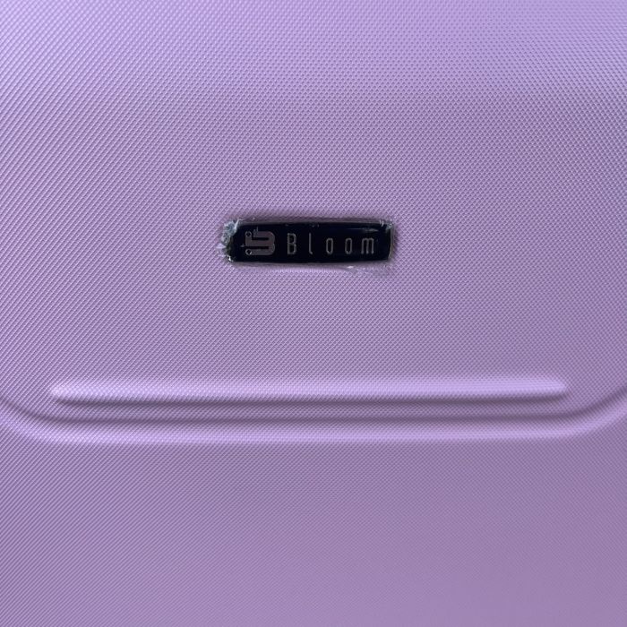 Чемодан дорожный средний Bloom 147 M Розовый