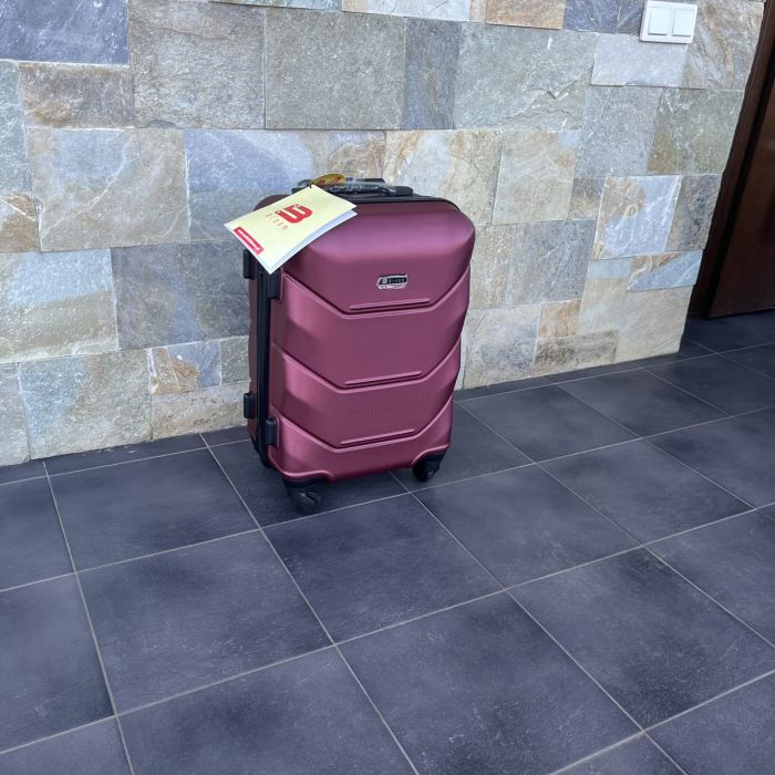 Чемодан дорожный малый Bloom 147 S Бордовый