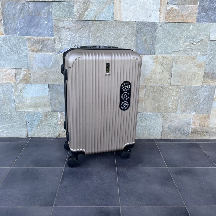 Чемодан дорожный средний Wings EGRET M Шампань