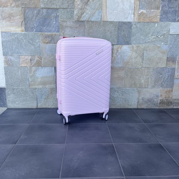 Чемодан дорожный средний из полипропилена Bloom PP-SC-015 М Розовый