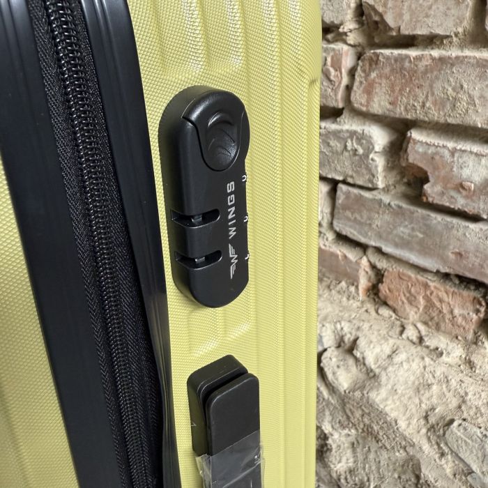 Валіза дорожня  середня Wings EGRET M Оливковий