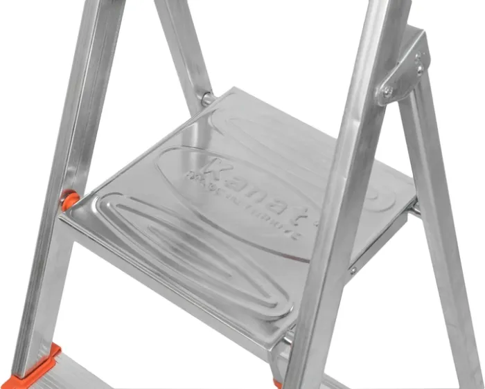 Односторонняя 6-ступенчатая алюминиевая лестница Kanat KA-KAM-205 125 кг