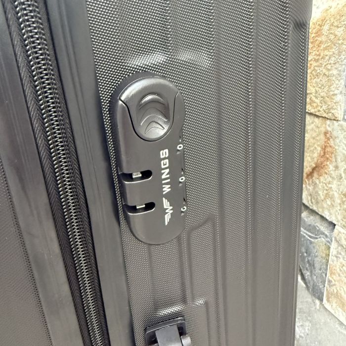 Чемодан дорожный большой Wings TR058 L Черный