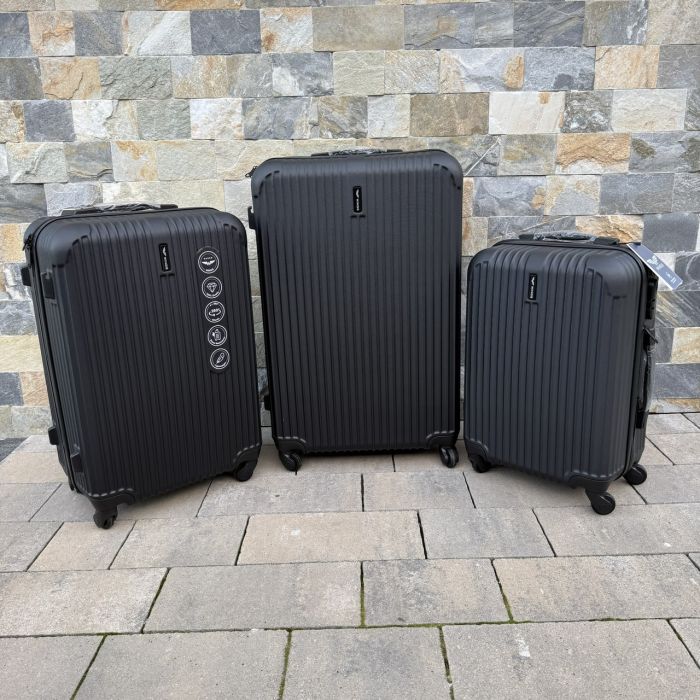 Валіза дорожня середня Wings TR058 M Чорний