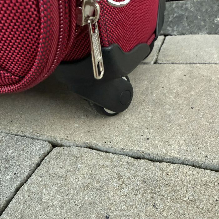 Валіза тканинна середня на 4 колесах Wings 1708 M Бордовий